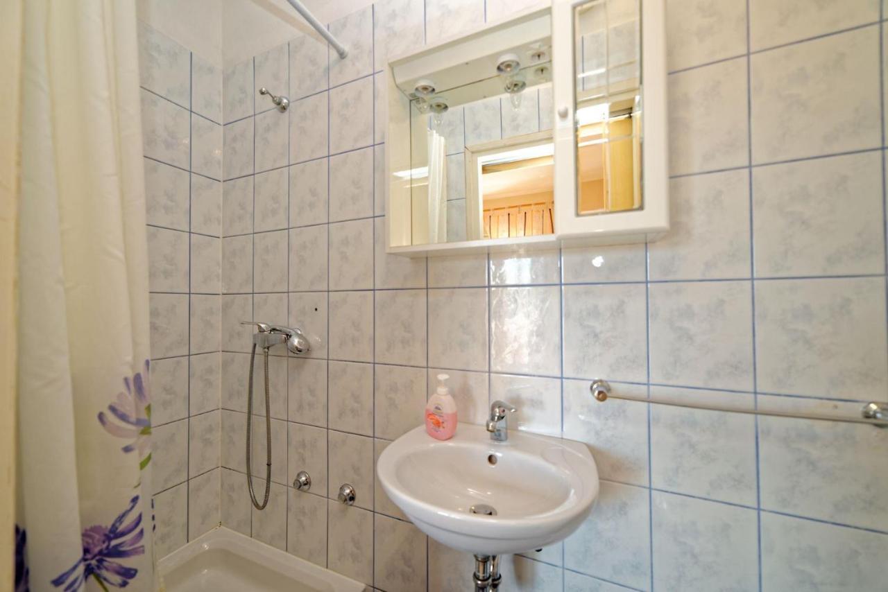 App&Rooms Anica Kampor Exterior foto