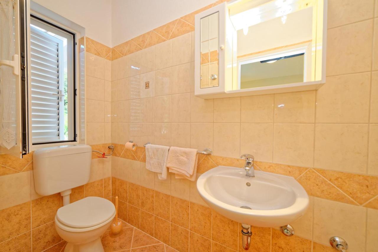 App&Rooms Anica Kampor Exterior foto