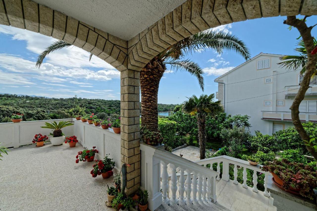 App&Rooms Anica Kampor Exterior foto