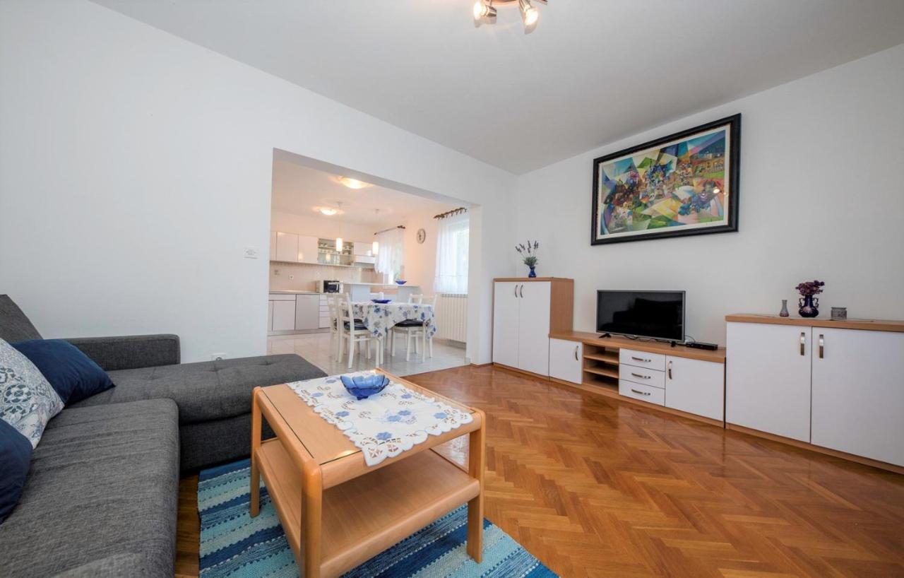 App&Rooms Anica Kampor Exterior foto