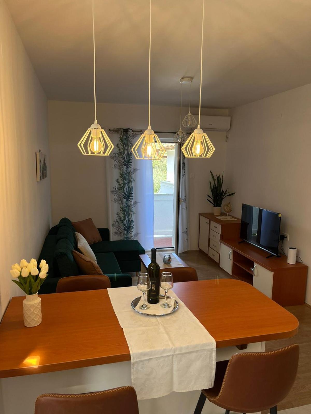 App&Rooms Anica Kampor Exterior foto